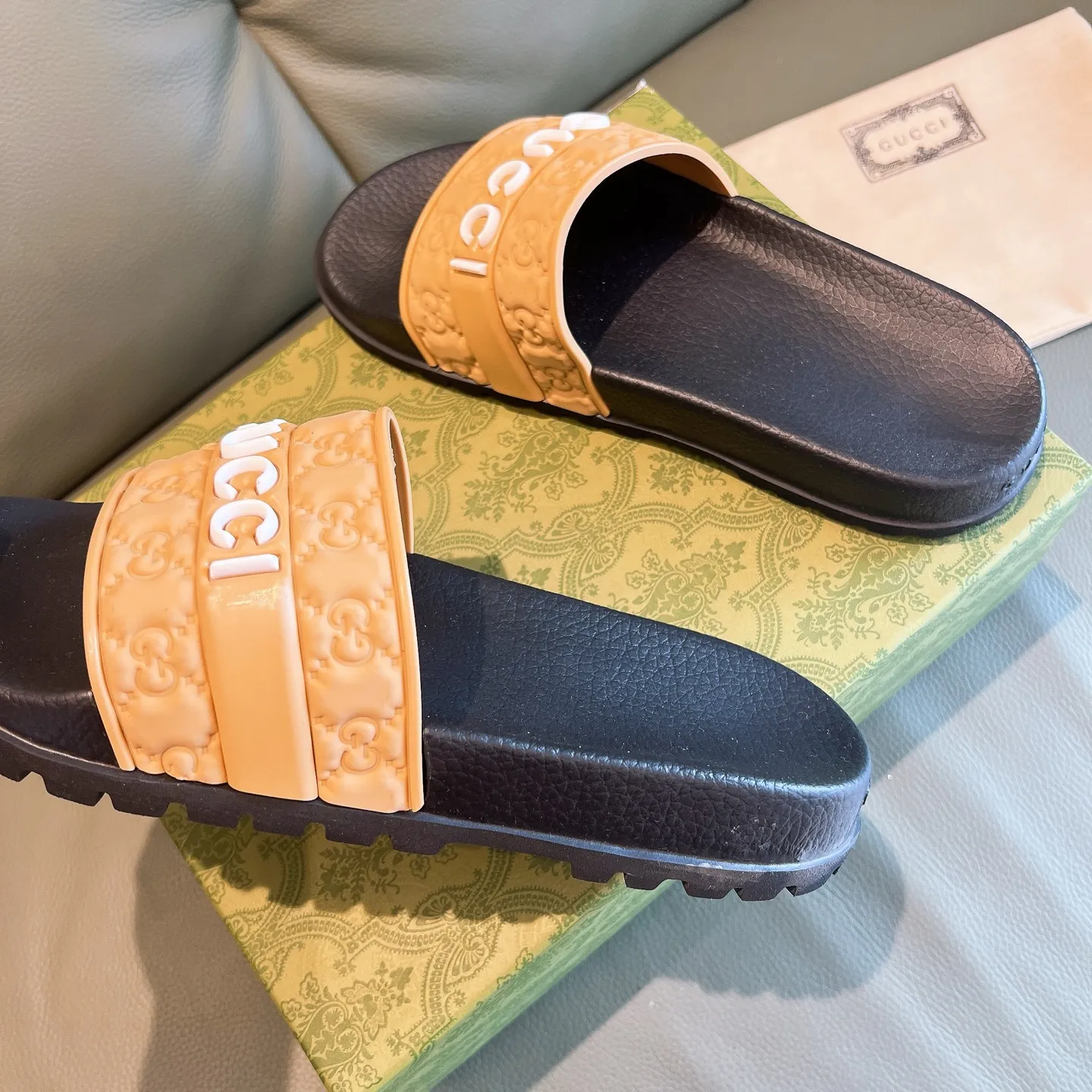 Men's Men's Shoes 130🐮🐮Gucci Gucci Slippers Gucci 2024 latest beach sandals slippers Original molding double G LOGO Original molding consistent Outsole: Men's Men's Shoes u double-layer outsole Size: 35-46